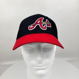 MLB Atlanta Braves Hat Hook & Loop Adjustable Cap by Fan Favorite '47